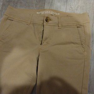 Like new American Eagle Super Stretch Khaki pants, kickboot size 8 regular